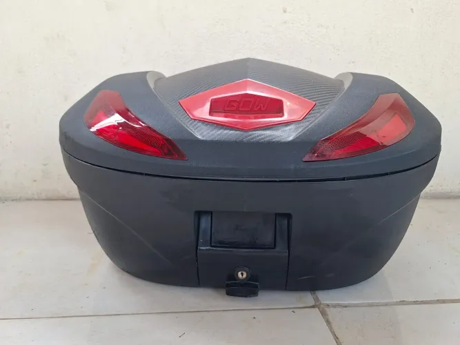 Báu Bauleto 47 Litros + Suporte Givi