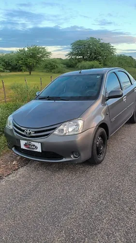 Toyota Etios XS Sedan 1.5 Flex 16V 4P Mec. 2013