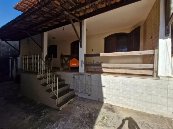 Casa de 4 quartos para alugar com suíte e 5 vagas no bairro Cachoeirinha em Belo Horizonte