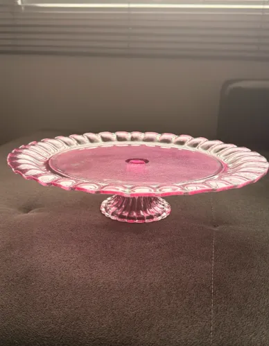 boleira de vidro rosa