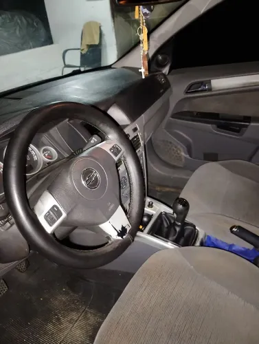 Chevrolet Vectra Elegan. 2.0 MPFI 8V Flexpower MEC 2010