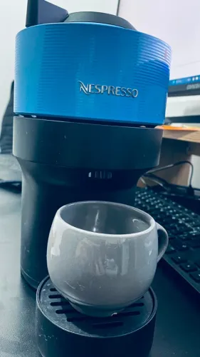 Cafeteira Nespresso Vertuo Pop Azul 220V