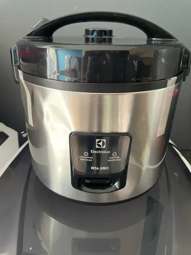 Panela elétrica Electrolux Rita Lobo 3,5L 