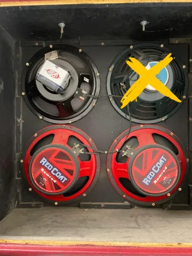 Caixa 4x10 para guitarra com 3 alto falantes Eminence