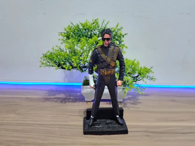 BONECO MICHAEL JACKSON COLECIONAVEL EM RESINA 