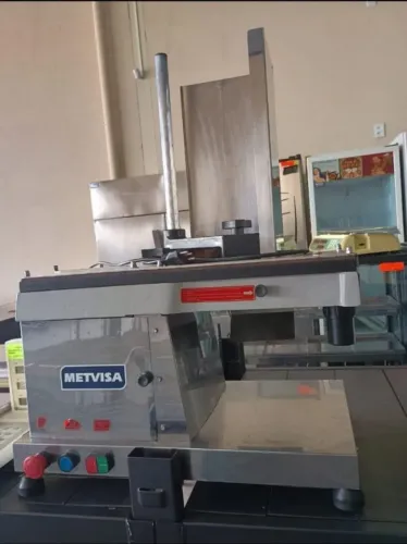 FATIADOR DE FRIOS (AUTOMATICO) HORIZONTAL METVISA