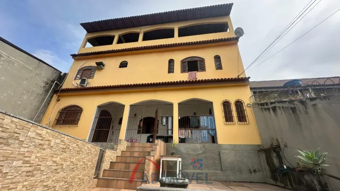 Imponente residência à venda no bairro Industrial de Vila Velha-ES: 2 quartos, 3 salas, 3
