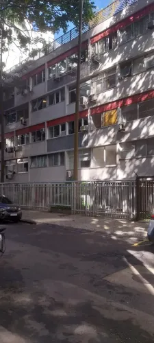 Apartamento para aluguel tem 72 metros quadrados com 2 quartos