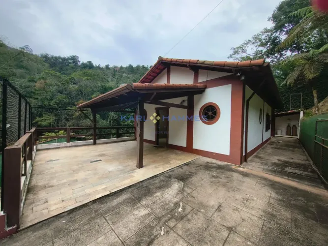 Casa padrão para Locação, Araras, Petrópolis, RJ - R$ 4.500,00 com Iptu