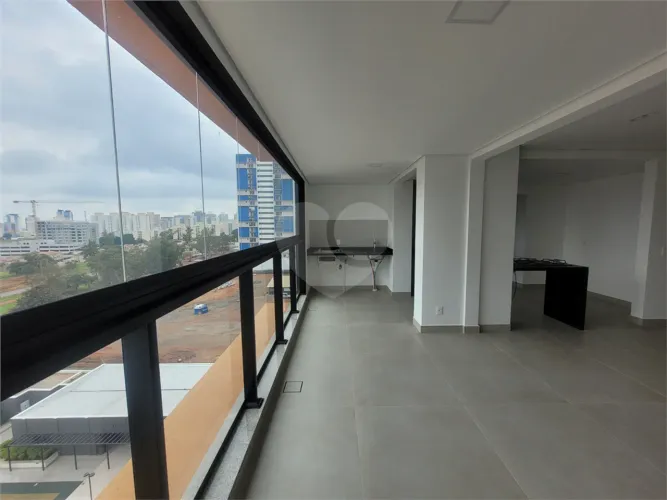 Apartamento à venda com 3 suítes no condomínio Toulouse, Sorocaba - SP
