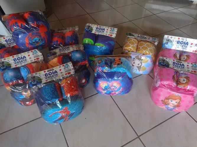 Vendo lote de bóias colete infantil 