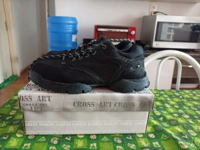 Bota oakley