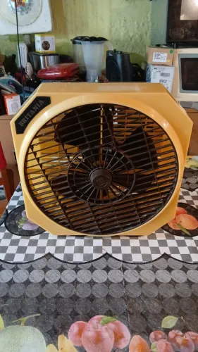 Antigo circulador Britânia - 220v.