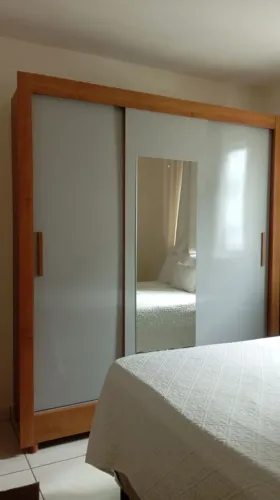 Guarda roupa 3 portas