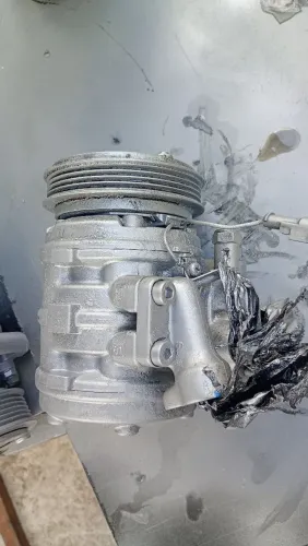 Compressor do ar condicionado Gol G3