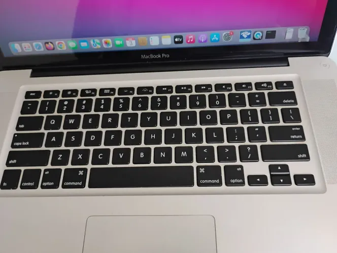 MacBook Pro,.15", 16 GbB, Core I7 Quad-Core