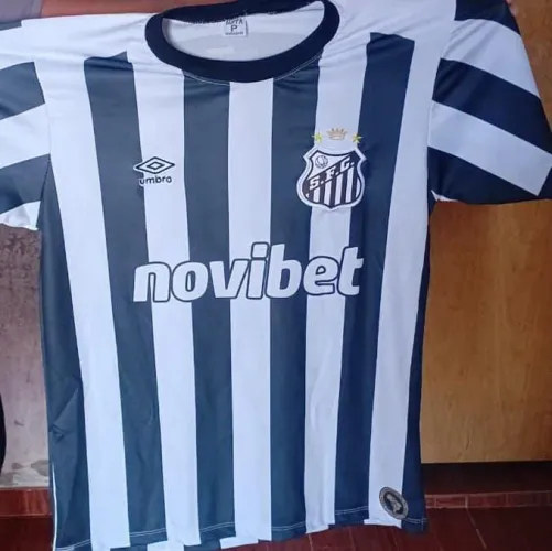 As melhores camisas de time estão aqui