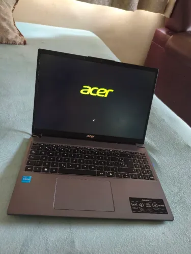 Notebook Acer Apire Go 15 ( i3 13gen)(Avalio trocas)