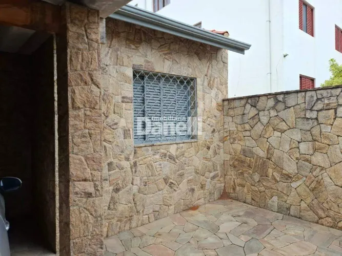 CASA PARA FINS RESIDENCIAL/COMERCIAL EM FASE DE DESOCUPAÇÃO!
