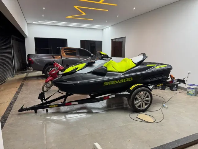 Jet ski Seadoo GTR 230, ano 2020, 144 h.