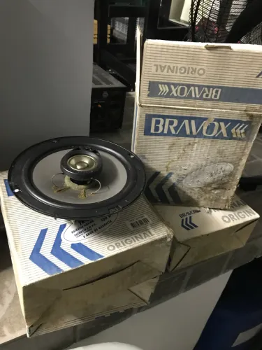 Auto falante bravos de 6