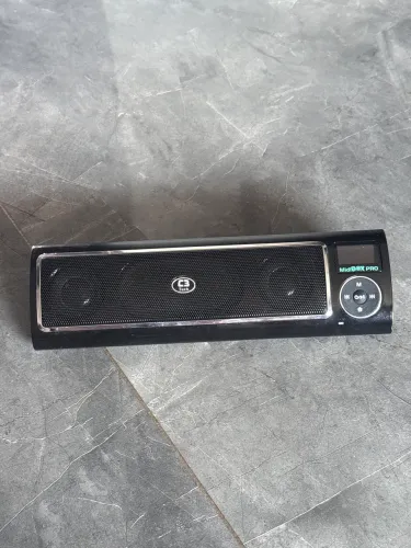 modelo C3 Tech Street MidiBox Pro