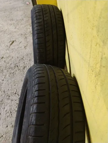 Pneus semi novos 185/60 R15 pirelli cinturado P1