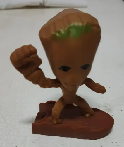 Boneco Guardiões da galáxia - Groot