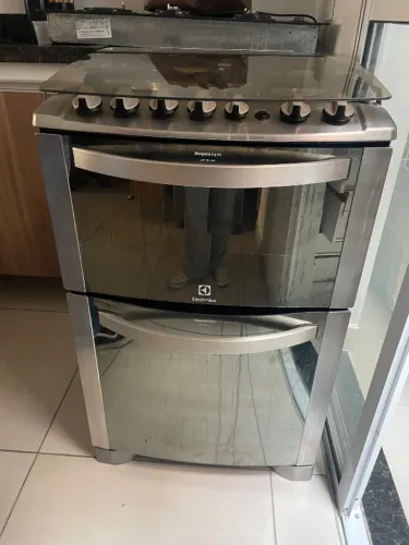 Fogão semi novo automático 2 fornos