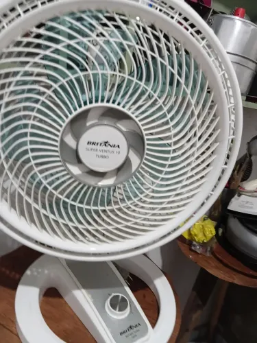 Um ventilador  quebrado 