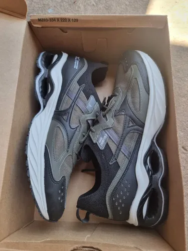 Tenis mizuno verde militar