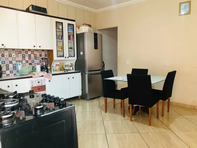 Linda Casa Térrea com Área de Lazer Completa  260 m² de Terreno  São José dos Campos