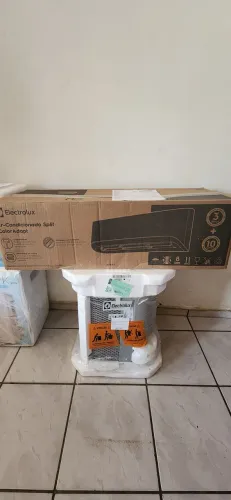 SPLIT 9000 BTUS INVERTER ELECTROLUX NOVO