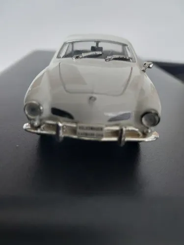 MINIATURA KARMANN GUIA CLASSICOS INESQUECÍVEIS DO BRASIL