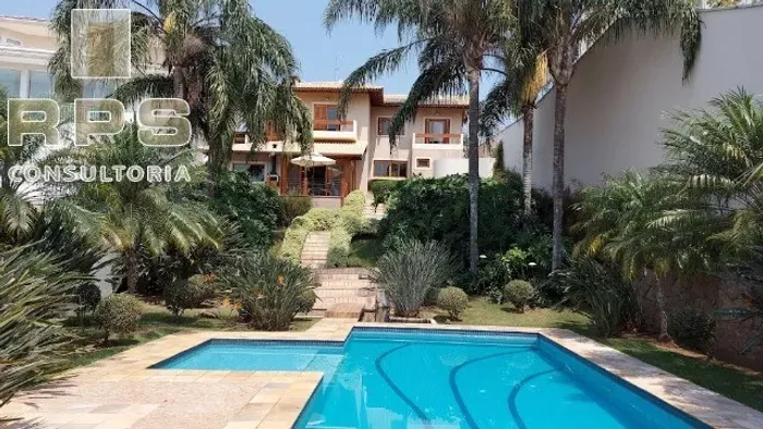 Casa em Condomínio fechado com 4 suites 3 Terraços 1 Sala íntima (Andar superior ) 1 Sala