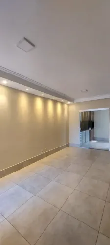 Imóvel para aluguel tem 100 metros quadrados com 2 quartos