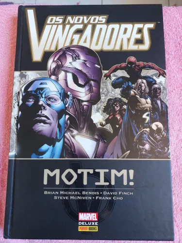 Encadernado capa dura VINGADORES 