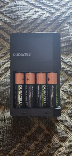 Carregador Duracell COMPLETO pilhas AA 