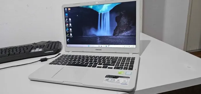 Notebook Samsung i5 8ª Gen + Placa NVIDIA MX110 + SSD<br><br>Bateria Nova
