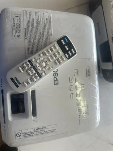 Projetor Epson w28+