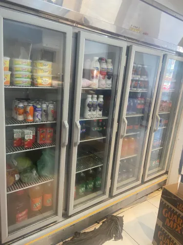 Balcão de refrigeração 04 portas