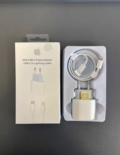 Carregador iPhone novo