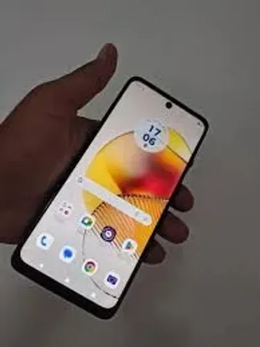 Moto g73 5g de 126gb e 8g ram