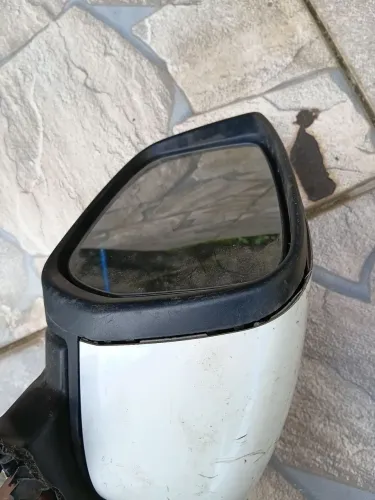 Retrovisor do Nissan kicks