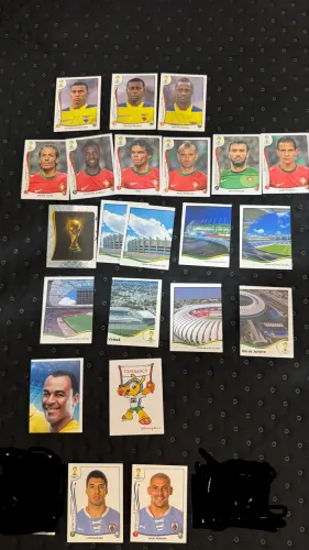 Lote De Figurinhas Copa 2014 Panini Vários Jogadores Perfeito Estado
