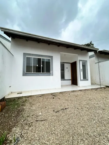 Casa disponível para locação com 2 dormitórios localizado em Canelinha, SC
