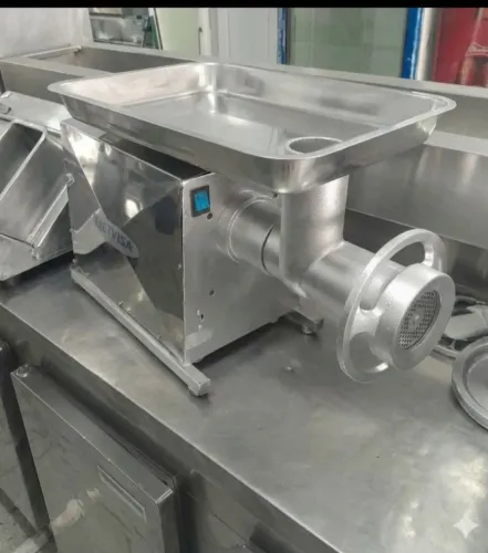 Moedor de carnes boca 22 marca metvisa muito novo