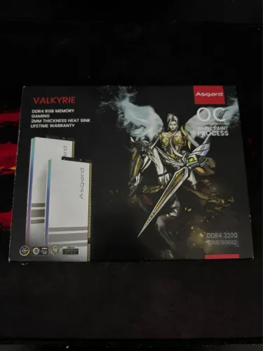 Memória RAM Asgard Valkyrie 32GB (2x16) DDR4 RGB