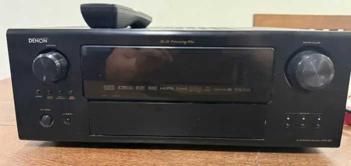 O Denon AVR-987