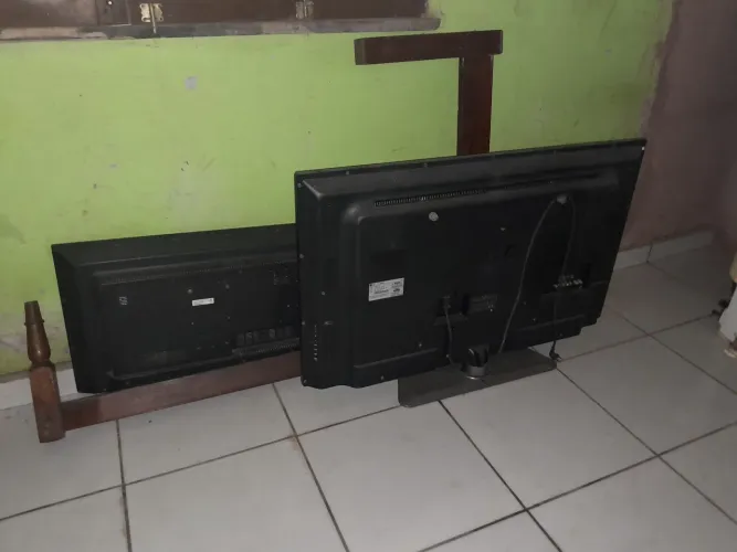 Tvs pra retirada de peças